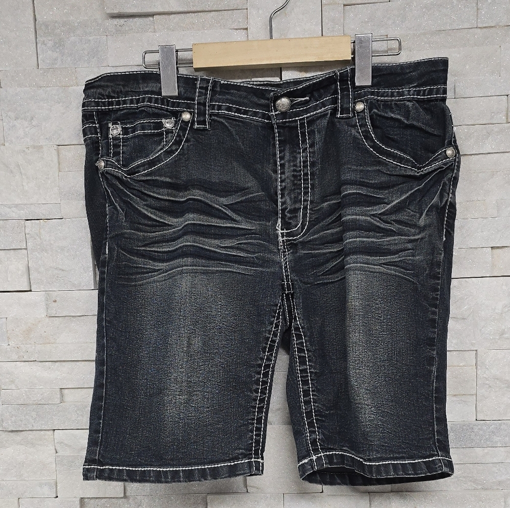 ✨ Women’s Denim Shorts Bundle – Size 12 – 4 Stylish Pairs – Chic & Casual - Picture 5 of 16